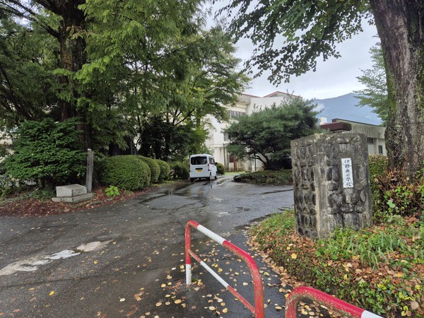 ▲전교생 30여명의 작은학교 이나 서 소학교는 이나시 교육위원회로부터 특인(특별인정)학교로 지정돼 자생력을 키우기 위한 다양한 체험프로그램을 실시하고 있다.